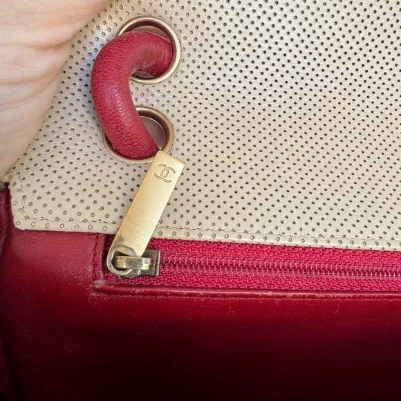 CHANEL Vintage Perforated Leather Top Handle Bag – Beige & Bordeaux - Picture 10 of 16